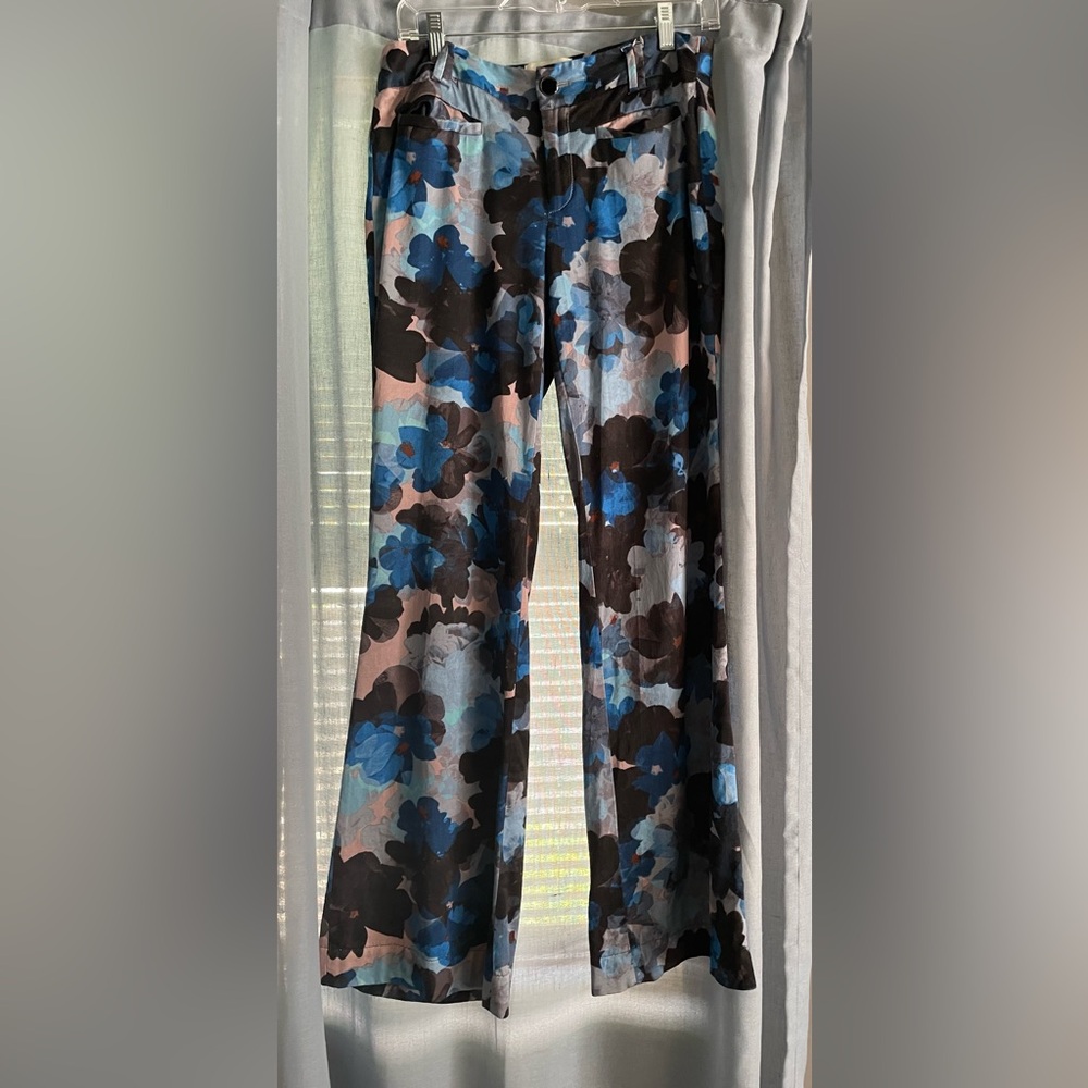 Womans size 6 elevenses (the Brighton) pants